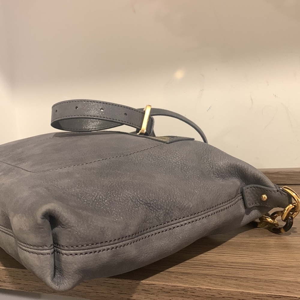 🔥 RARE Fendi Leather Crossbody 🔥 - Picture 8 of 17